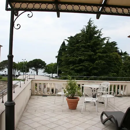 La Conchiglia Bed and Breakfast Γκάρντα